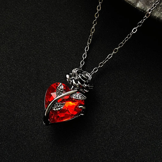 Collier Cœur Anatomique Rouge Gothique – Pendentif Argenté Y2K pour Femme
